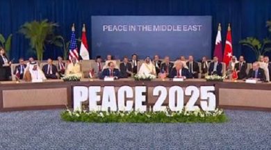 M.O., Trump firma con altri mediatori l’accordo per cessate il fuoco a Gaza