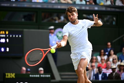 Tennis, Cobolli ai quarti ad Almathy