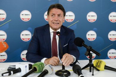 Governo, Conte: Le Pen invidia a Meloni il Pnrr che lei non voleva