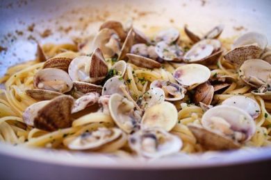 Lollobrigida: da Pe deroga taglia minima pesca vongole in Italia
