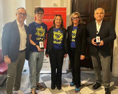 Vino, il nuovo progetto solidale di Cantina Vignaioli Morellino