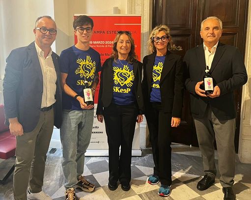 Vino, il nuovo progetto solidale di Cantina Vignaioli Morellino