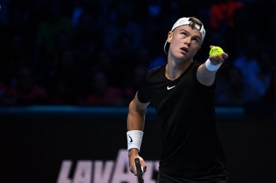 Tennis, Rune abbandona: “Ho sentito saltare il tendine”