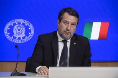 Lega, Salvini: no resa dei conti in Federale, tutti abbiamo sbagliato