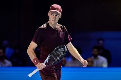 Tennis, Sinner vince il derby con Cobolli: è ai quarti a Vienna
