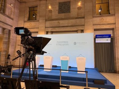 Bce, fari su decisioni Consiglio a Firenze, attesi tassi fermi al 2%