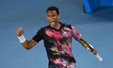 Tennis, Felix Auger-Aliassime ai quarti a Parigi