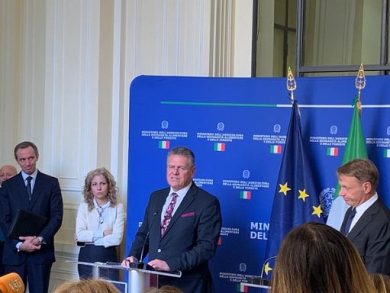 Legacoop a Comm. Ue Sefcovic: arrivare a dazio zero per il vino