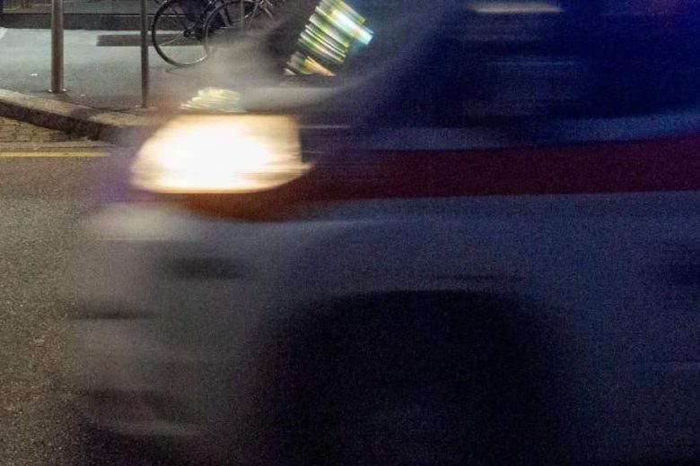 Scontro fatale tra una moto e un’auto nel Messinese, morto un 39enne, grave la moglie