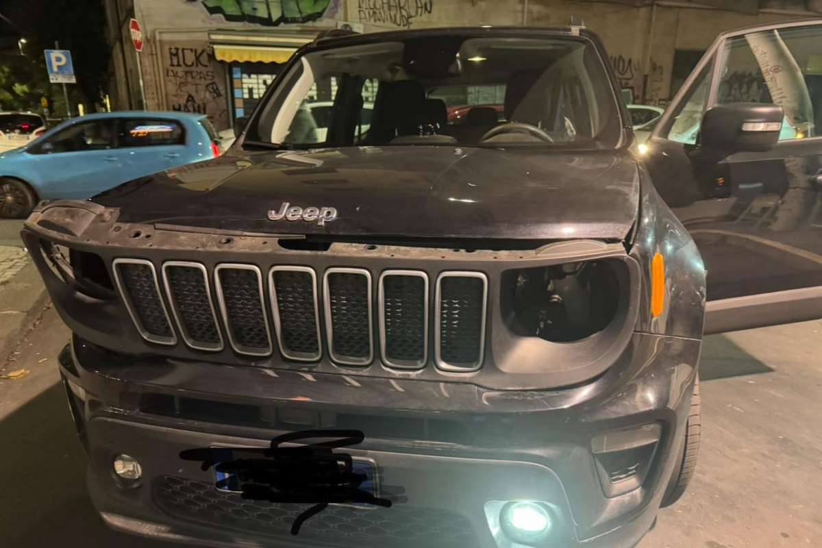 Catania, rubati i fari dell’auto al Presidente di Confcommercio: “Indifferenza il vero problema”