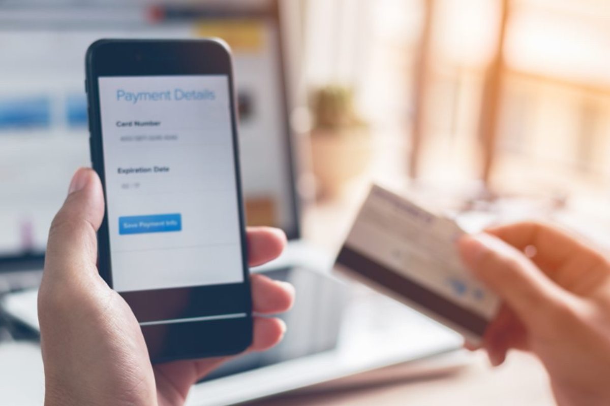 Bonifici istantanei, le nuove regole dal 9 ottobre: ecco cosa cambia Bonifici istantanei, le nuove regole dal 9 ottobre: ecco cosa cambia