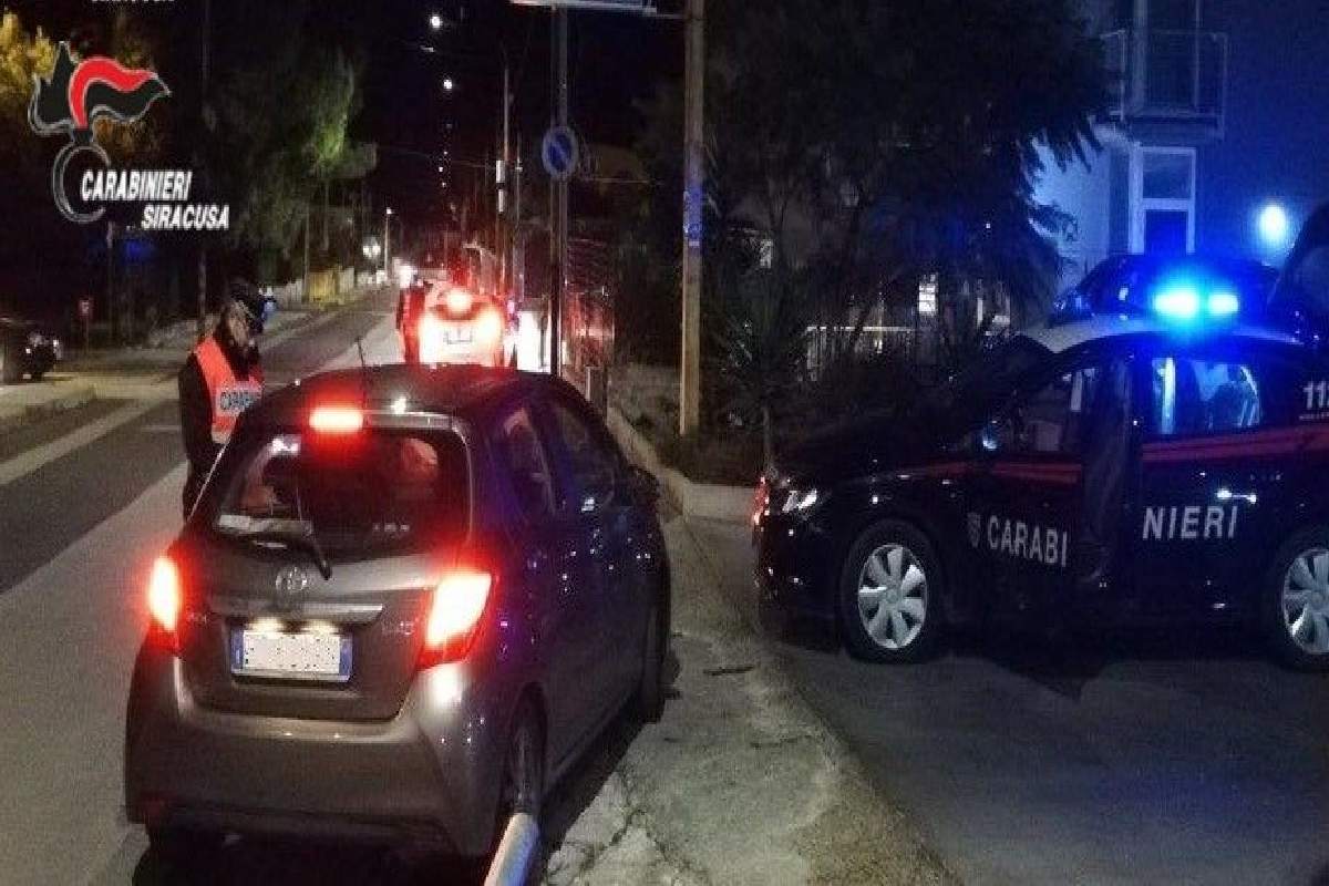 Sorpreso in auto con la cocaina, arrestato uomo nel Siracusano