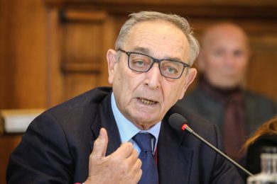 Il delitto di Garlasco, l’avvocato Taormina choc su Facebook: “Stanno per arrestare Andrea Sempio, era l’amante di Chiara Poggi”