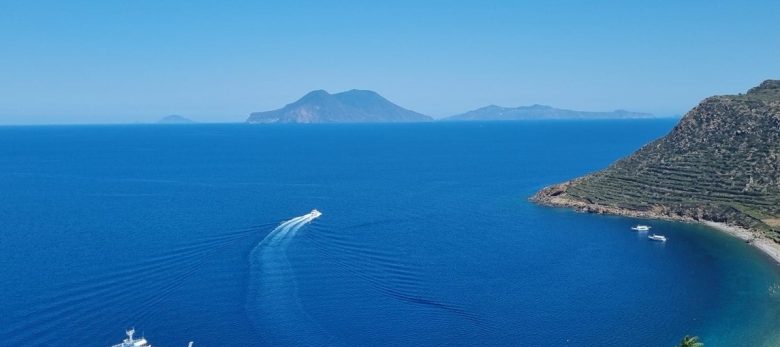 Maltempo, le Eolie restano ancora isolate: il punto della situazione