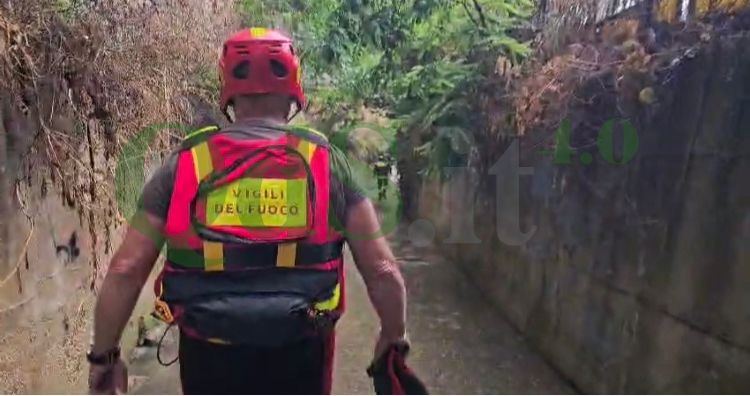 FOTO | Maltempo a Favara: donna trascinata dall’acqua, partite le ricerche FOTO | Maltempo a Favara: donna trascinata dall’acqua, partite le ricerche