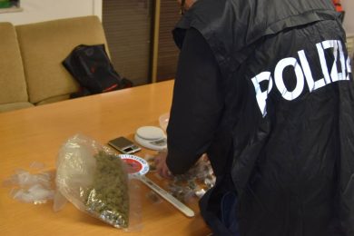 VIDEO | Operazione “Primus 2”, arrestate 5 persone nel Catanese vicine al clan Scalisi per detenzione e spaccio di droga