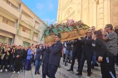 Favara piange Marianna Bello, silenzio e commozione ai funerali