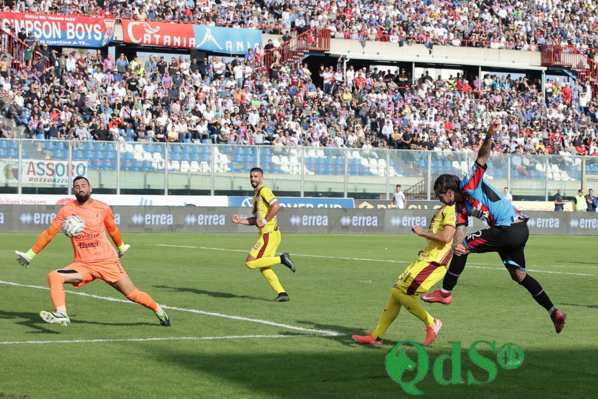 Catania, 2-0 alla Salernitana: è -1 dalla vetta nel segno di Cicerelli e Forte – FOTO