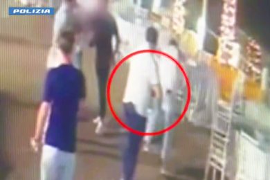 L’aggressione e le violenti coltellate, scatta l’arresto a Gela – VIDEO