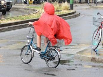 Maltempo, venti forti al Centro-Sud: allerta gialla su Campania e Calabria