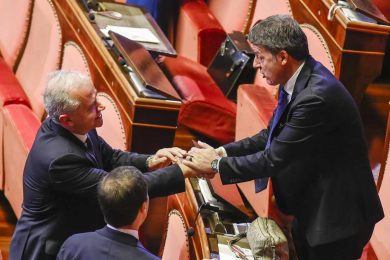 Renzi elogia Piantedosi: “Uno dei migliori ministri, è un servitore dello Stato”