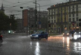 Due regioni in arancione, otto in giallo: è ancora allerta meteo sull’Italia