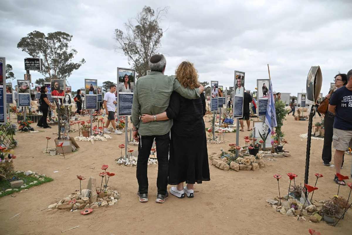 Sopravvissuto al 7 ottobre, si toglie la vita: “Perdonatemi, non ce la facevo più”