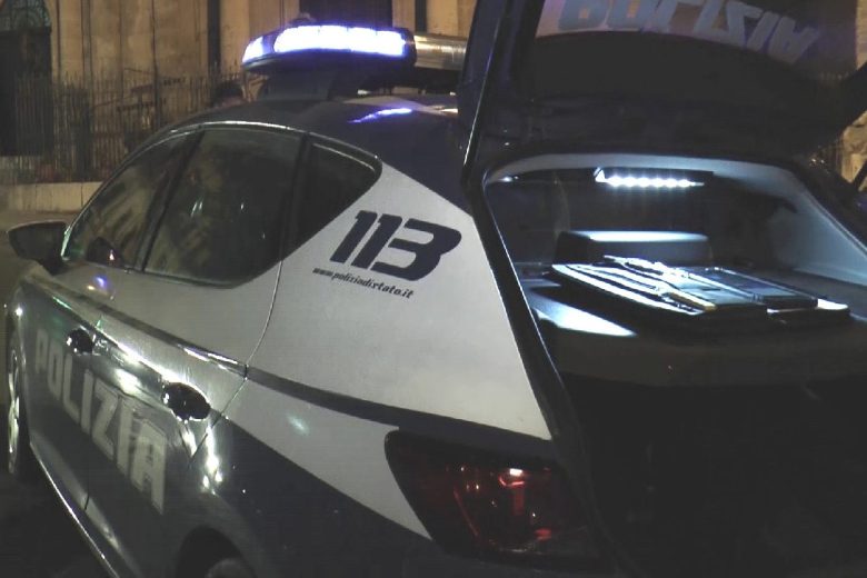 Siracusa, continua a spacciare dagli arresti domiciliari. Pusher in carcere