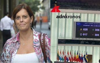 Ilaria Salis salva per un voto, accuse reciproche a destra