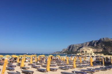 Spiaggia di Mondello, la Regione avvia il procedimento di revoca concessione alla Italo Belga