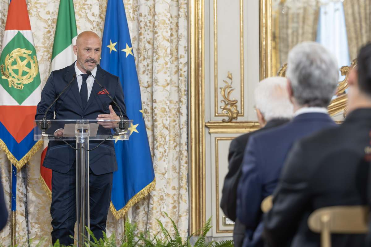 Vincenzo Italiano ricoverato per una polmonite: le condizioni dell’allenatore del Bologna