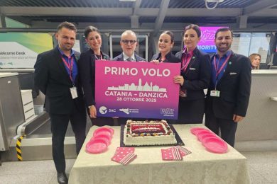 Wizz Air, inaugurata la nuova rotta Catania-Danzica. Torrisi (Sac): “Nuove opportunità di viaggio”
