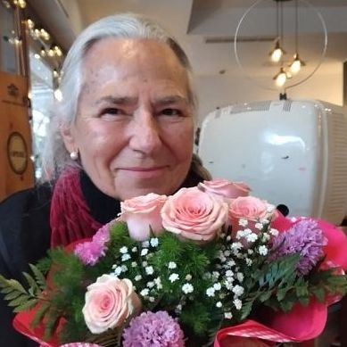 A 86 anni si iscrive a scuola casari della Mozzarella Bufala Dop