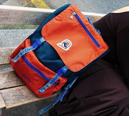 Fila si compra gli zaini Invicta, acquista Seven per 53,7 milioni Fila si compra gli zaini Invicta, acquista Seven per 53,7 milioni