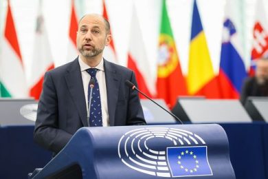 Euro digitale, la fase di sviluppo parte subito in salita