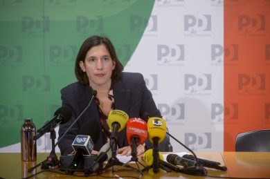 Report, Schlein: quadro grave, si dimetta intero Consiglio Garante Privacy