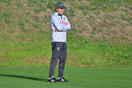 Calcio, Conte non dirige allenamento del Napoli