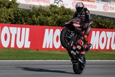 MotoGp, Bezzecchi vince a Valencia, fuori Bagnaia