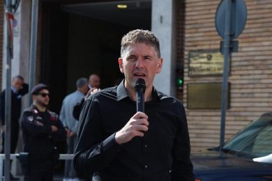 Salute, Giuliano (Ugl): restituzione straordinari è una vergogna