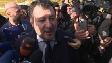 Ucraina, Salvini: Zelenski compra armi da Francia, no a triangolazioni