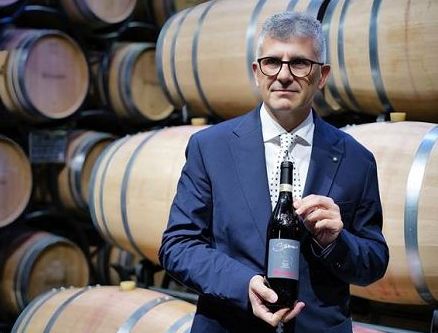 ”Stilèma Taurasi Docg Riserva” “Vino dell’Anno” per Wine Enthusiast ”Stilèma Taurasi Docg Riserva” “Vino dell’Anno” per Wine Enthusiast