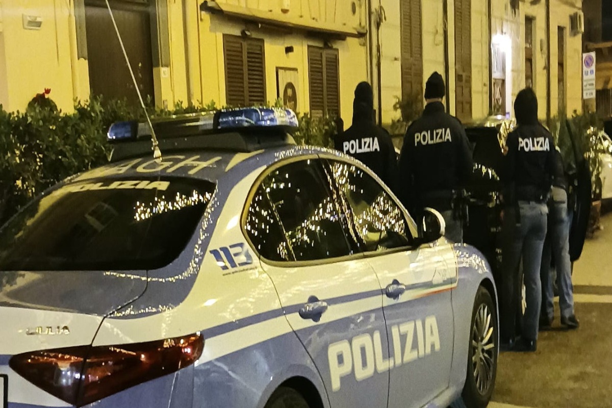 Uomo sanguinante in via La Lumia a Palermo, identificato presunto responsabile dell’aggressione