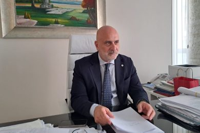 Inchiesta sanità e appalti truccati, l’autosospensione di Caltagirone dal ruolo di manager non è prevista dalla legge