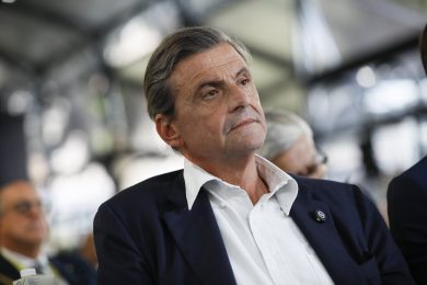 Calenda attacca Schifani: “Deve andare a casa, è una delle peggiori giunte che si ricordi”