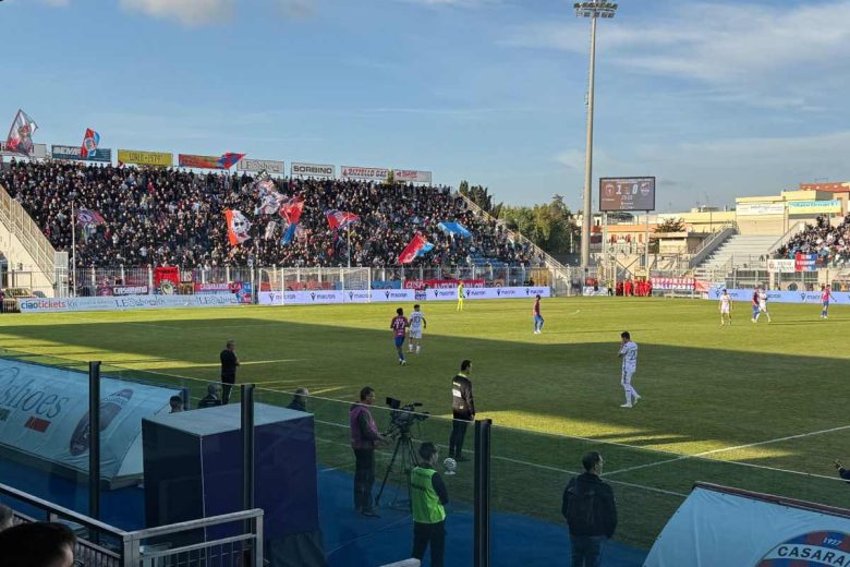 Il Catania cade a Casarano 1-0: la decide al 9′ Cajazzo. Le pagelle