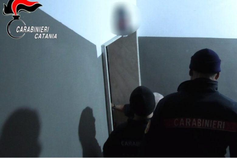 Catania, pianificavano e commettevano rapine a imprenditori: 5 arresti