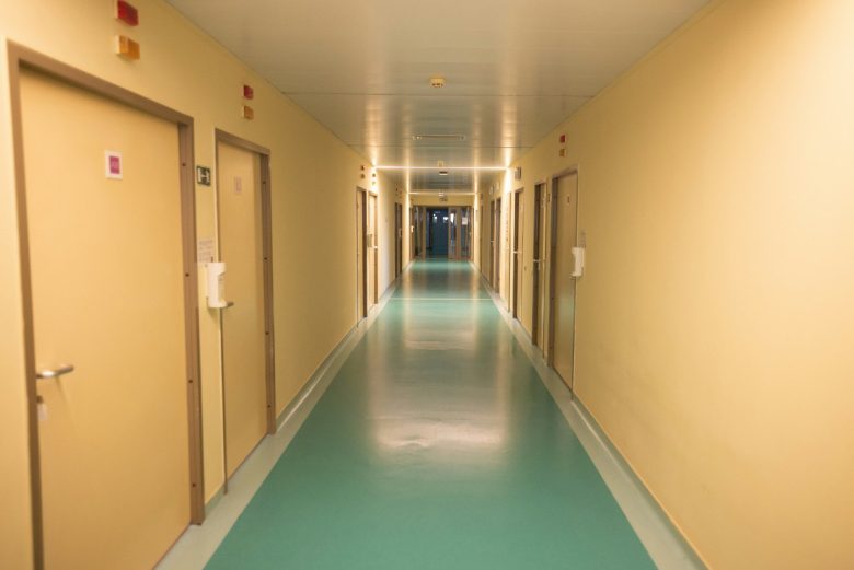 Sanità, rischio clientelismo con le esternalizzazioni: dall’indagine su Cuffaro all’imminente gara a Catania