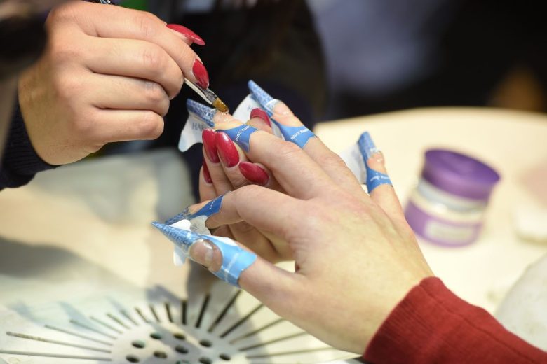 Quanto guadagna un’estetista: le cifre e lo stipendio in Italia