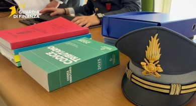 VIDEO | Frode da mezzo milione di euro: maxi sequestro nei confronti di due persone nel Nisseno