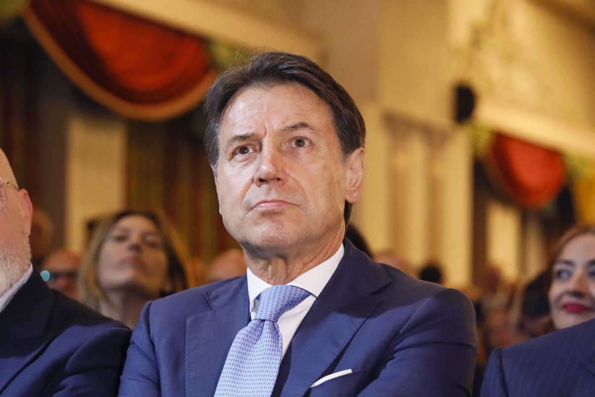 Ponte sullo Stretto, Conte (M5s): “Miliardi buttati solo perché Salvini vuole passare alla storia” Ponte sullo Stretto, Conte (M5s): “Miliardi buttati solo perché Salvini vuole passare alla storia”